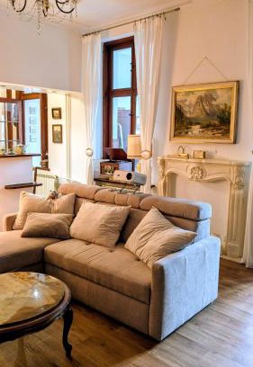 Walbrzych Apartment | Vintage Apartment vis-à-vis Park Tower