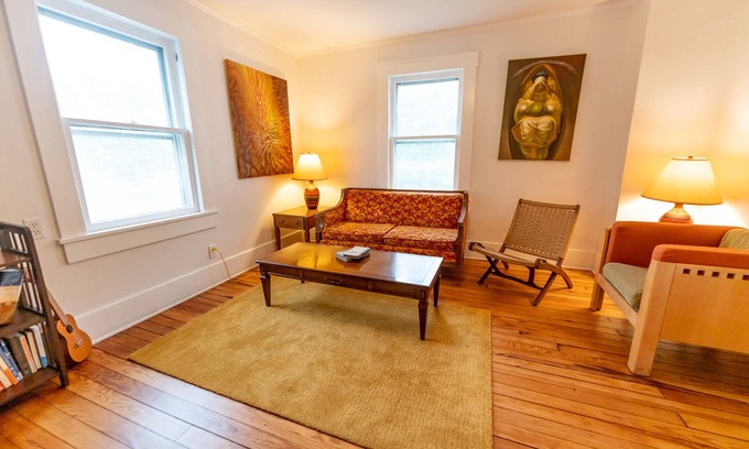 Lee's Summit Apartment | Vintage Space: Steps from Downtown Lee Summit, Family Friendly