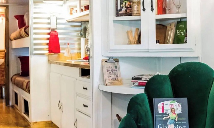 Glen Rose House | Explore Vintage Spartan: Family-Friendly with Dino Tracks!