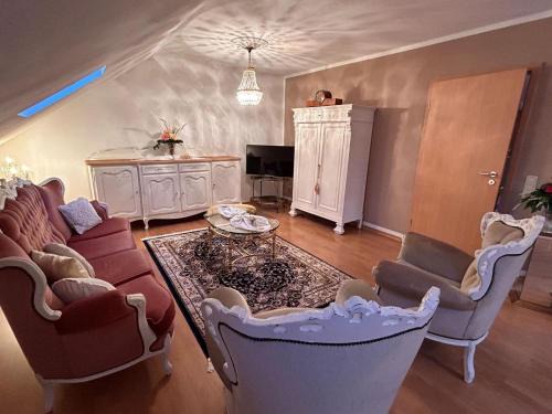 Hueckelhoven Apartment | Exceptional Vintage Traum: Guest Rated 9.6/10