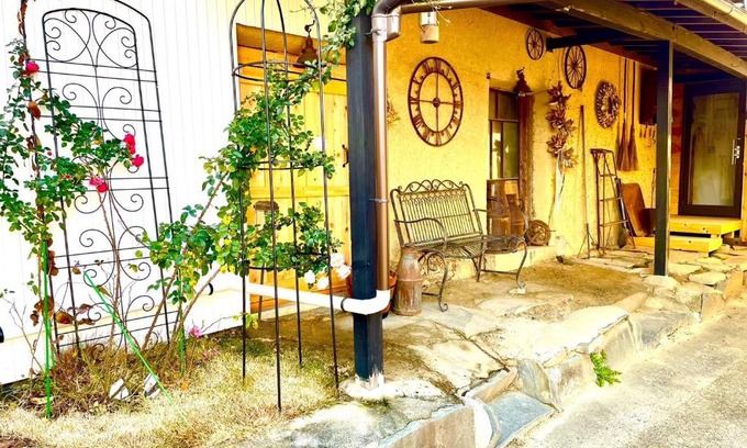 Nagano House | Vintage House 1925 Bali: Family and Pet-Friendly Retreat