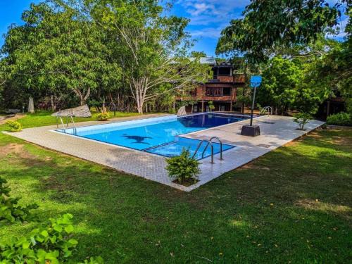 Hambantota Resort | Vintara Eco Resort: Family-Friendly with Pool Access