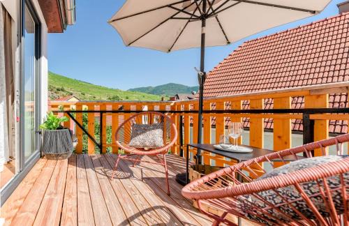 Spitz House | Pet-Friendly Vinum.Lodge Spitz: Oceanfront Retreat Awaits