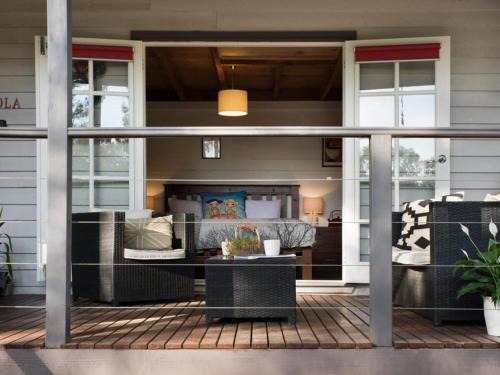 Hepburn Springs House | Viola: Pet-Friendly Retreat with 4-Star Comfort & Quality