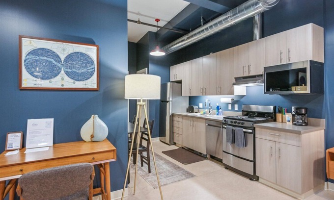 Belmont Hotel | Top-Rated Violet Suites PDX: Spa & Family-Friendly Stay