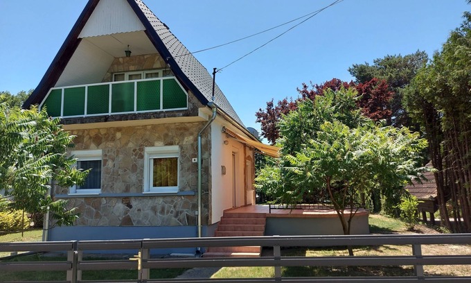 Balatonmariafurdo House | Violett by Interhome