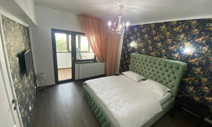Buzau Apartment | Violetta Apartment: Family-Friendly Stay with 9.5/10 Rating