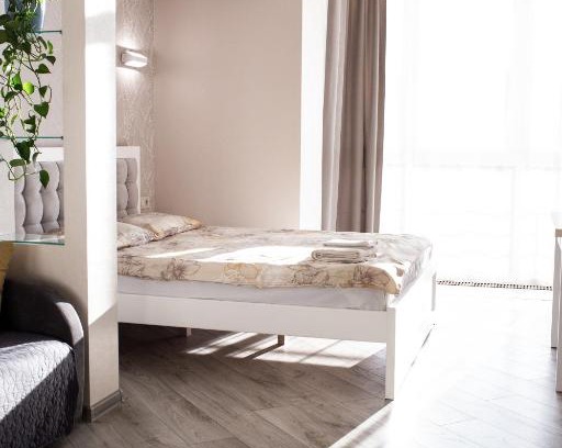 Yavory Apartment | Elegant Apartment Near Naукова with Waterpark Access