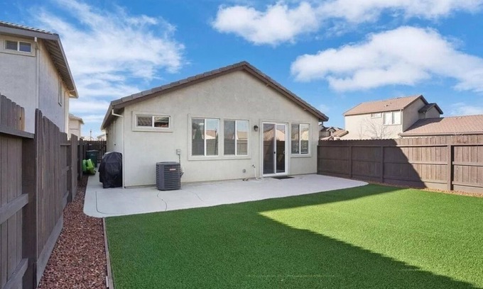 Lodi House | Experience VIP Class One with Spa and Family-Friendly Amenities