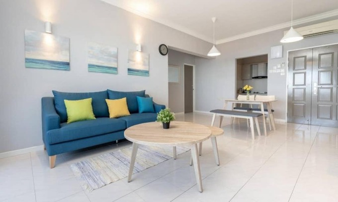 Batu Ferringhi Apartment | Seaview Resort VIP Suite: Family-Friendly Comfort in Batu Ferringhi