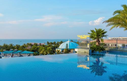 Central Mui Ne Beach Hotel | Relax at Vipol Mui Ne Hotel & Spa with Oceanfront Views