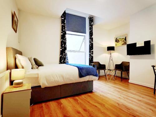 Ballsbridge Apartment | Historic Dublin 4: Family-Friendly Stay with Great Reviews