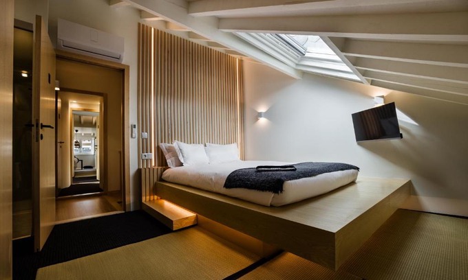 Viseu Hotel | Elegant Viseu Ryokan: Japanese Hospitality and Ocean Views