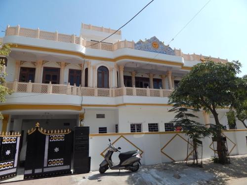 Jhotwara House | Exceptional Family Stay at Vishal Villa - Rated 10/10