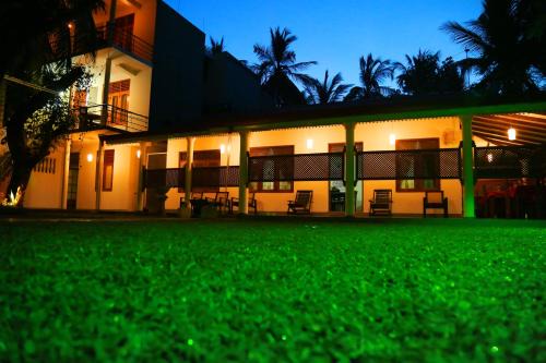 Embilipitiya Hotel | Vishmee Holiday Inn: Top-Rated Family-Friendly Getaway