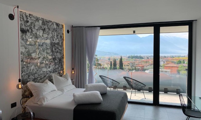Riva del Garda Hotel | Visioni Lake View Boutique Rooms - Adults Only & Oceanfront