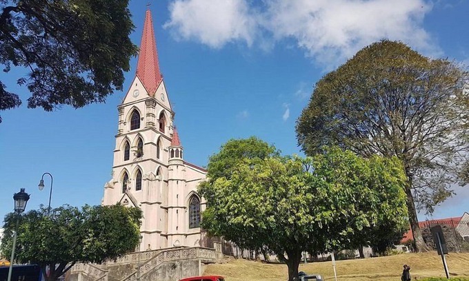 San Jose Hotel | Explore the Iconic Iglesia de la Merced - Pet-Friendly Stay!