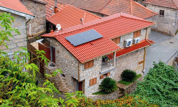 Campo de Gerez Apartment | Discover Gerês: Welcoming T0 Flat with Kitchen Amenities
