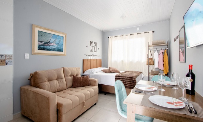 Centro House | Modern Vista Beira Mar: Family-Friendly with Spa & Hot Tub