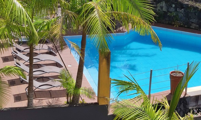 Furnas Hotel | Relax at Vista do Vale: Pool, Restaurant & Eco-Friendly Stay