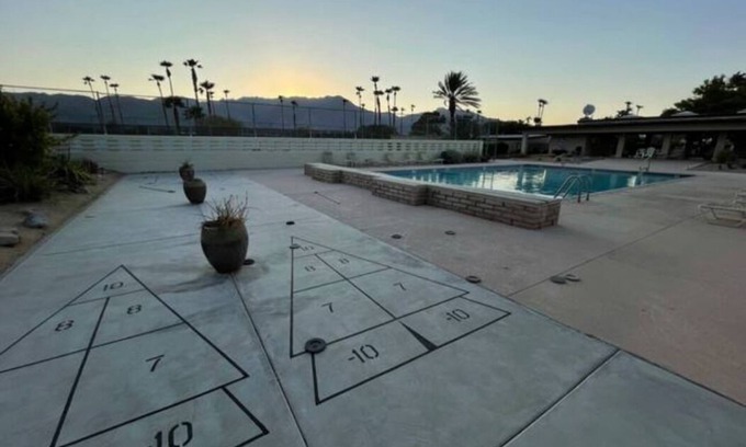 Borrego Springs Condo | Modern Vista Esterella Condo with Breakfast for 4 Guests