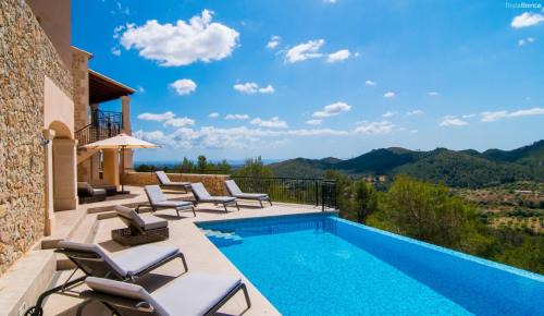 Manacor Villa | Unforgettable Vista Mar de Manacor: 4-Star Family Getaway