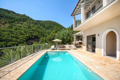 Agni Villa | Relax at Vista Mare Assinia - 4-Star Family-Friendly Stay