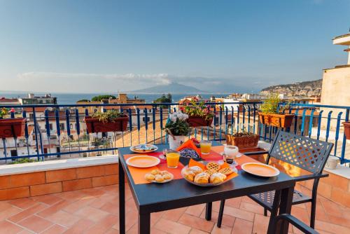 Sorrento City Centre Bed & Breakfast | Experience Vista Mare B&B: 10/10 Rated, Family-Friendly Stay