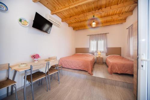 Stegna House | Vista Mare: Pet Friendly Retreat with Top Guest Ratings