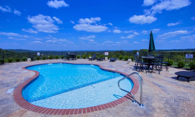 Fieldstone Bluffs Villa | Elegant 4 Bedroom Villa Vista with Pool & Child-Friendly Perks