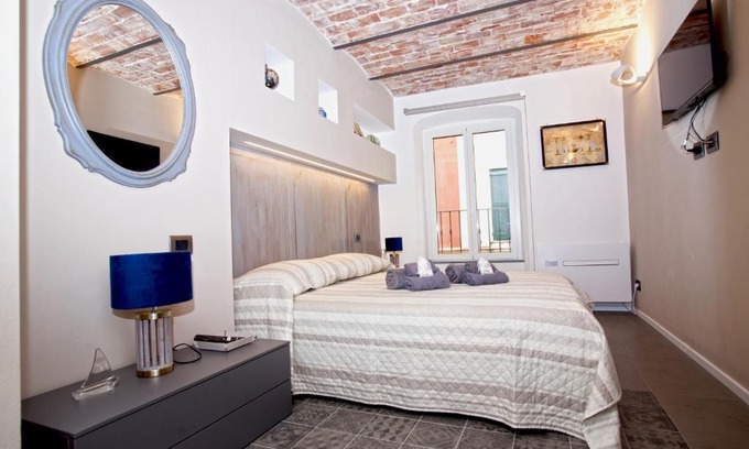 Varazze Apartment | Vista sul Borgo: Ocean View with Private Beach Access