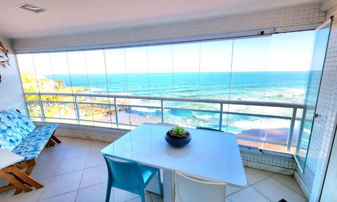Rio Vermelho Apartment | Unforgettable Vista Top in Ondina with Oceanfront Spa
