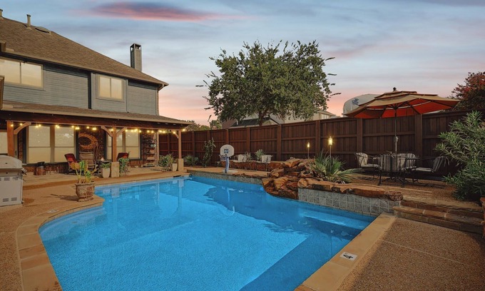 Lewisville House | Vista Valley Vacay, 5-BD w Pool & Cinema