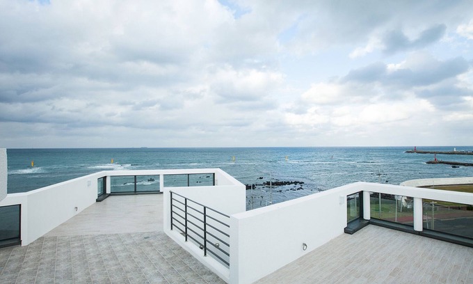 Downtown Hotel | Vista View Resort: Family-Friendly Getaway with Breakfast