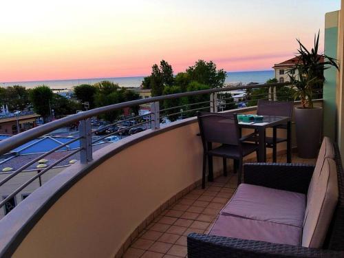 Cattolica Apartment | Indulge in Oceanfront Bliss at VistaMare Bluemar