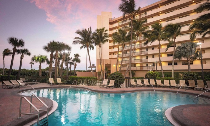 Hutchinson Island South Hotel | Vistana Beach Club: Exceptional Family-Friendly Retreat