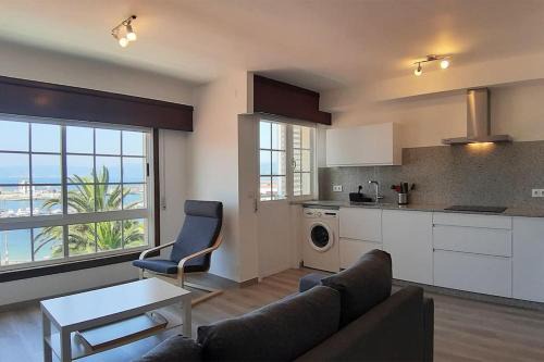 Portosin Apartment | Scenic Views of Muros Ría in Pet-Friendly Portosín