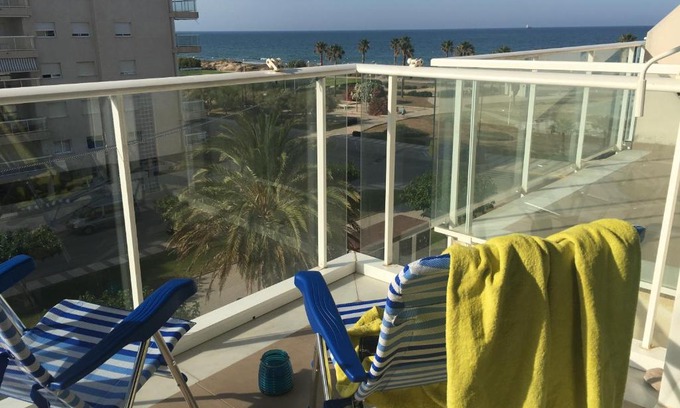 Daimuz Apartment | Cozy Mediterranean Views with Pool and Family Amenities