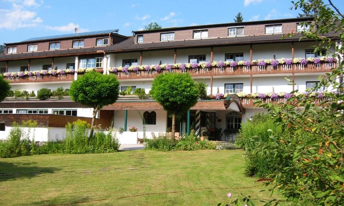 Hinterstoder Hotel | Vital Hotel Stoderhof: Guest Rated 9/10 with Unique Amenities