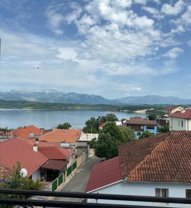 Sakës Apartment | Pet-Friendly Vito's Apartment: A Family Retreat Awaits