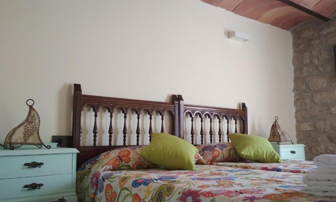Aguilar de Codes House | Family-Friendly VITORETXEA Casa Rural in Aguilar de Codes