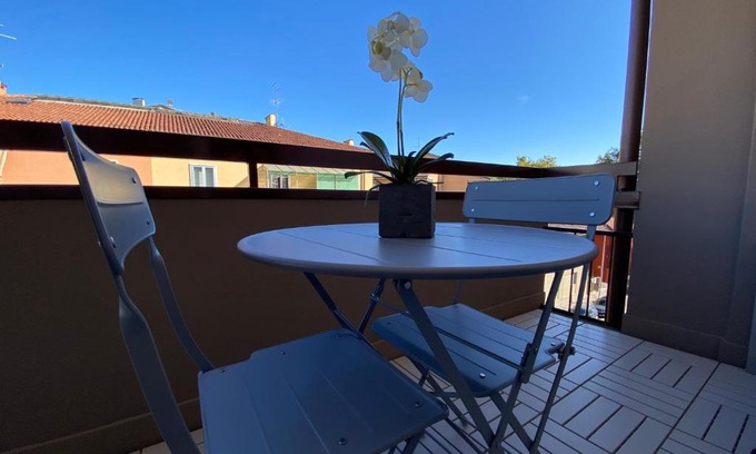 Borgo Milano Apartment | Elegant Vittoria Holiday Home - Guest Rated 9.8/10