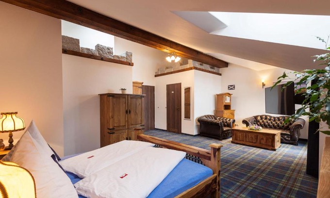 Hopfen am See Apartment | Comfortable Vitusfort Doppelzimmer Near Loch Ness