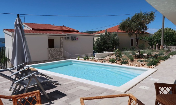 Seget Vranjica Apartment | Viva-by the sea-garden & terraces by Interhome
