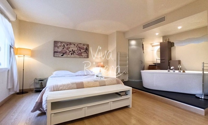 Cannes City Centre Apartment | Viva Riviera: Family-Friendly Escape with Private Pool