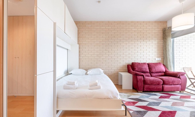 Campanha Apartment | Porto Stadium Quality Studio with Garage and Spa Access