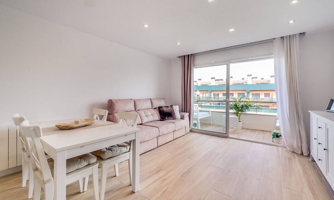 Palafolls Apartment | Explore Vivalidays Elisabet: Family-Friendly & Relaxing Retreat