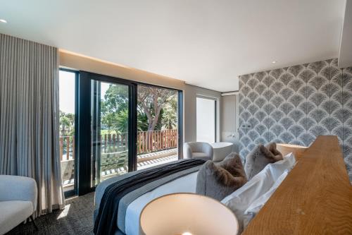 Camps Bay Apartment | Vive Two by Bliss Collection