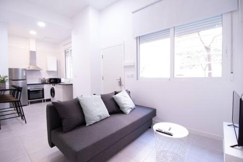 Trinitat Apartment | Family-Friendly Escape at Viveros by Concept Flats