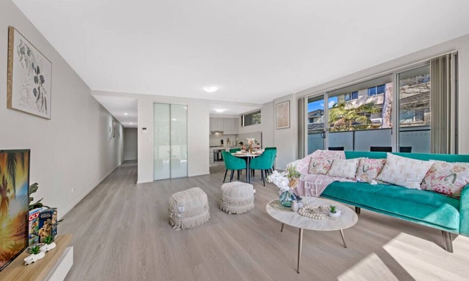 Hornsby Apartment | Vivid Condo in Hornsby 2B 2B